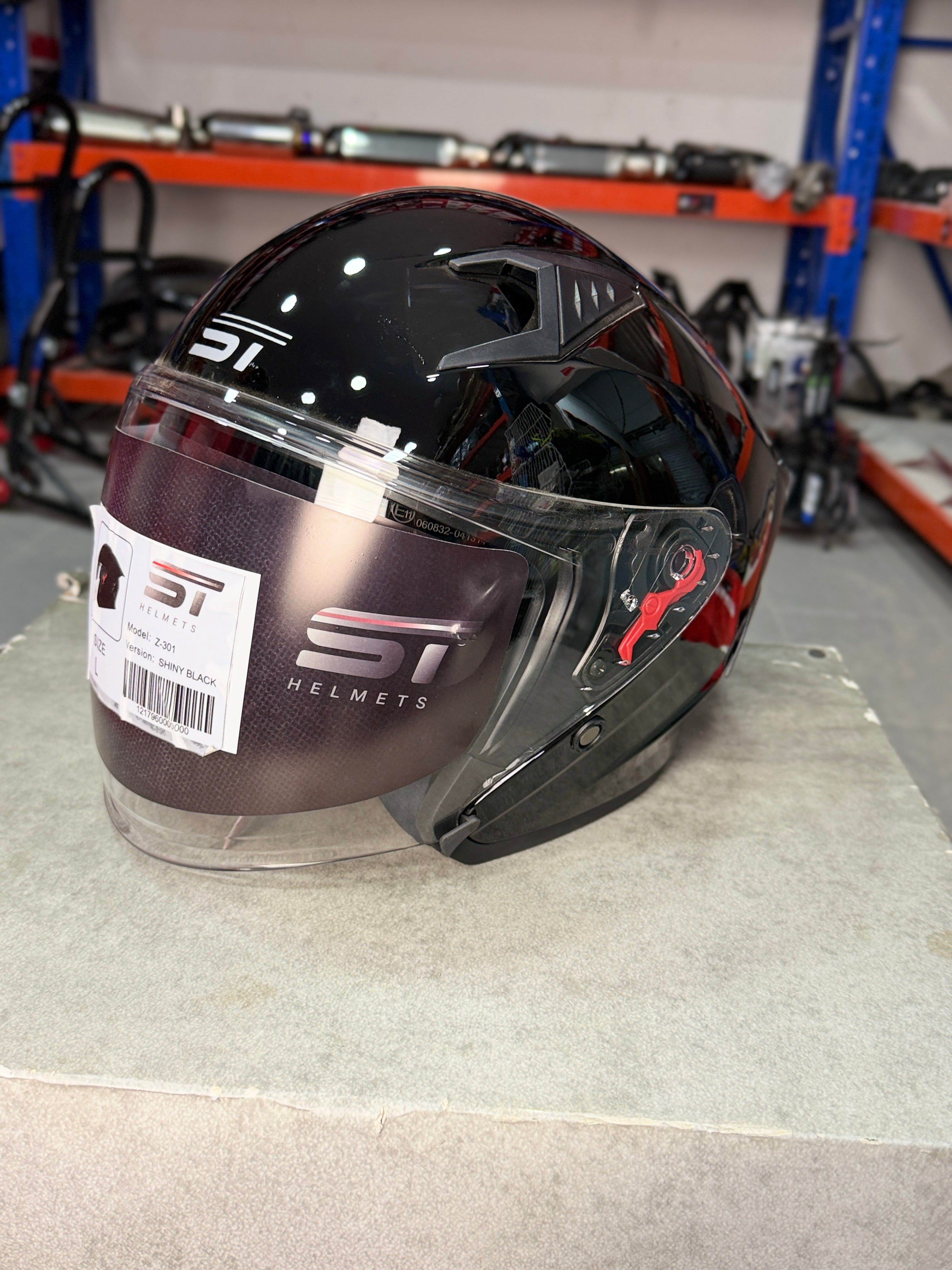 HELMET ST Z-301 GLOSS BLACK