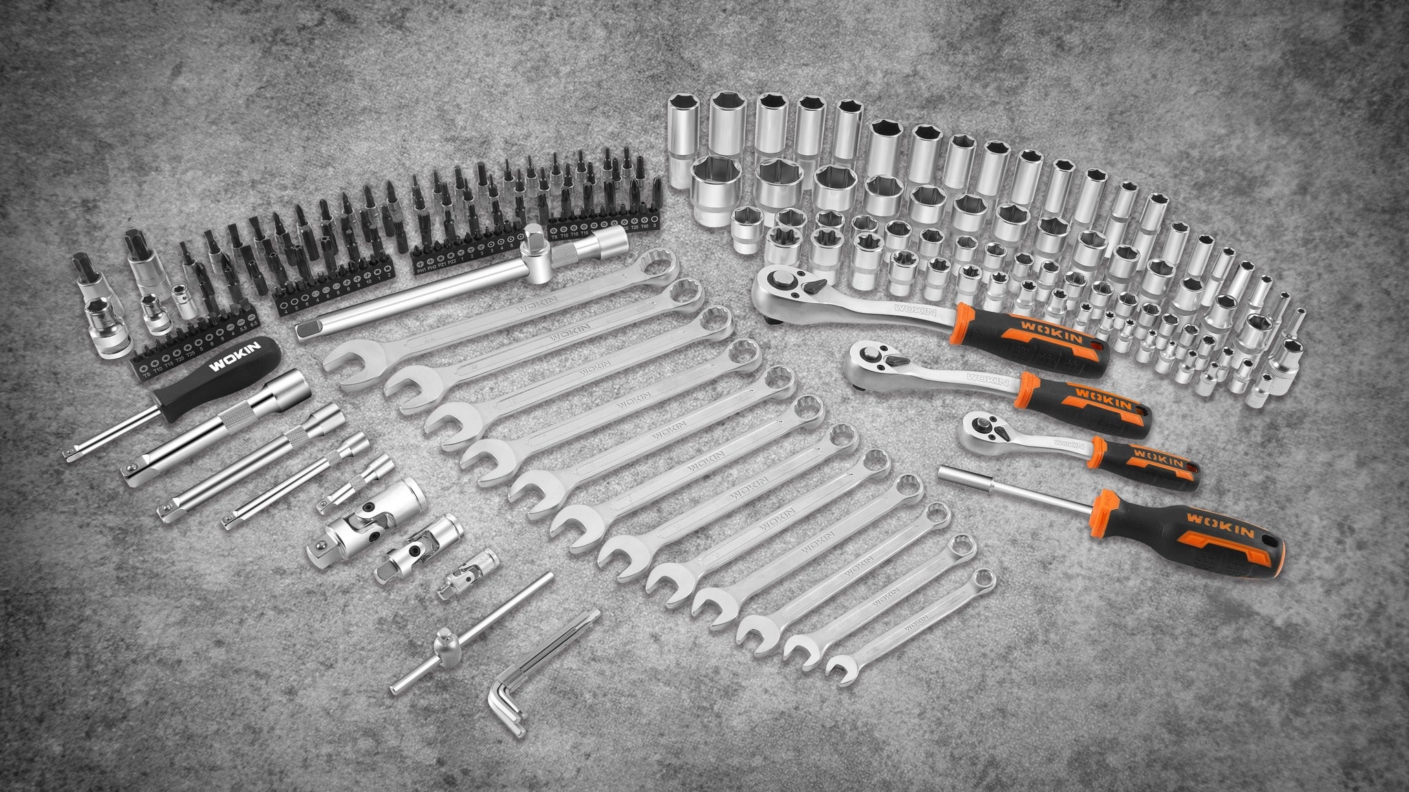 مجموعة مقابس 215 قطعة (صناعية)