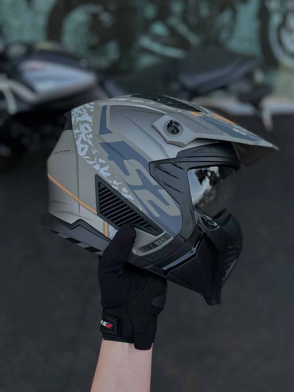 خوذة LS2 OF606 DRIFTER سوداء غير لامعة