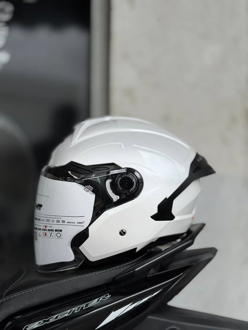 HELMET MT COSMO SV WHITE