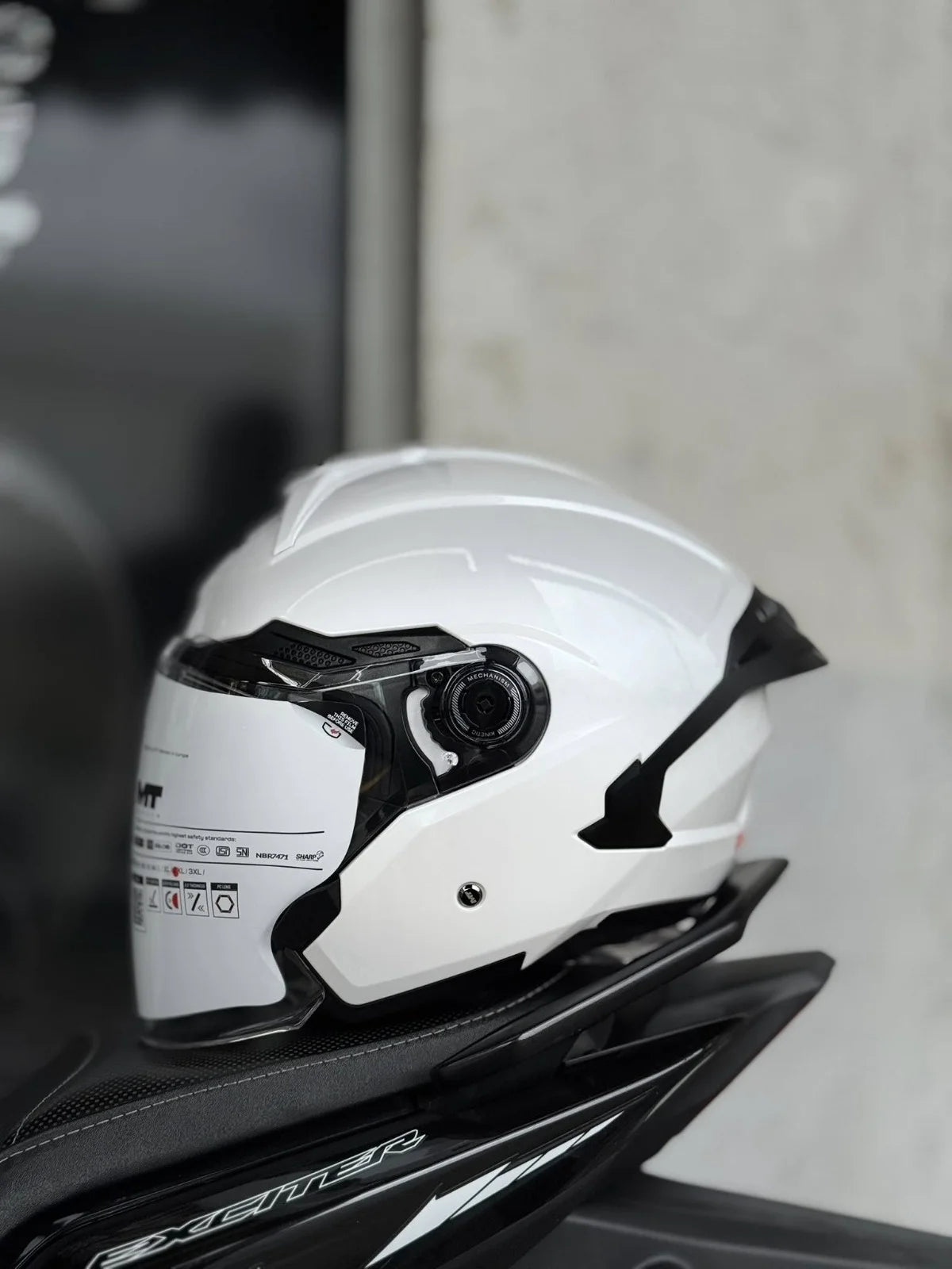 HELMET MT COSMO SV WHITE